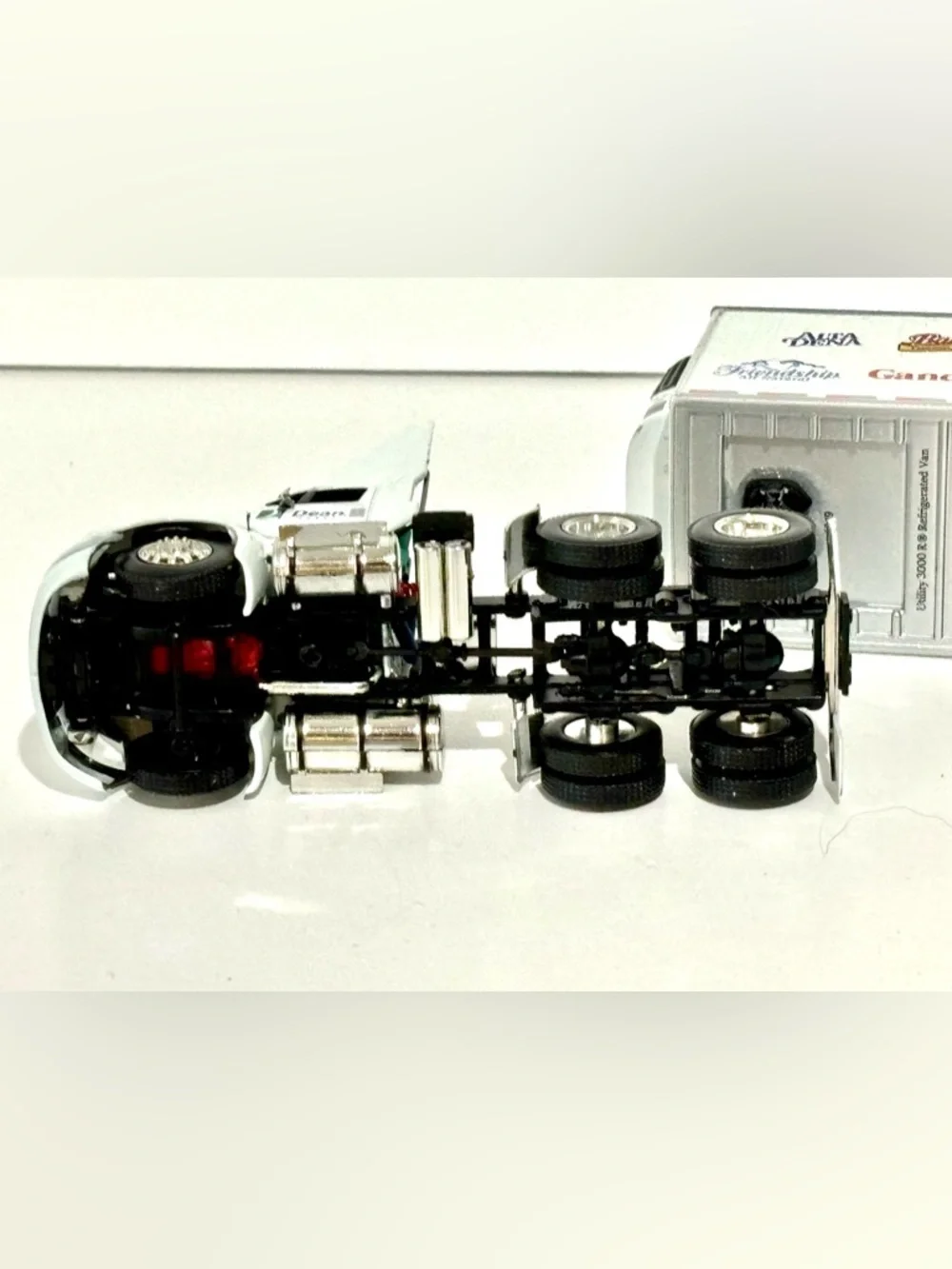 DEAN FOODS 1:64 SCALE INTERNATIONAL PROSTAR TRACTOR-TRAILER WITH THERMO KING